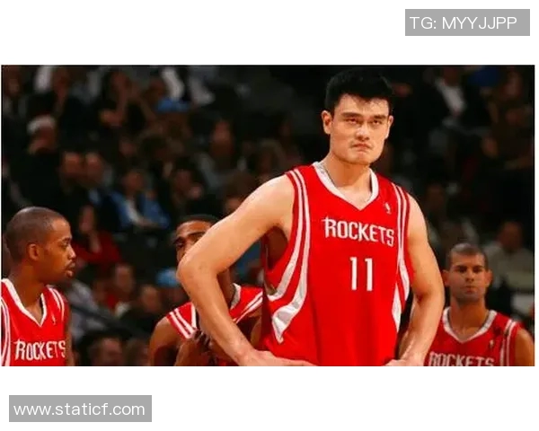 姚明领衔中国男篮对决法国队的精彩篮球较量与历史回顾 姚明领衔中国男篮对决法国队的精彩篮球较量与历史回顾