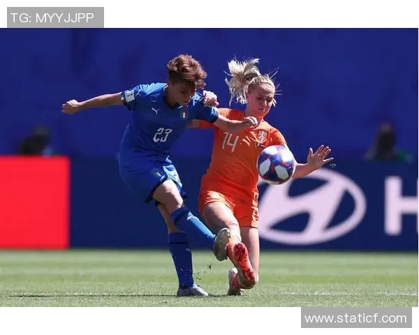 意大利女足与荷兰女足激战正酣谁能在欧洲赛场脱颖而出 意大利女足与荷兰女足激战正酣谁能在欧洲赛场脱颖而出